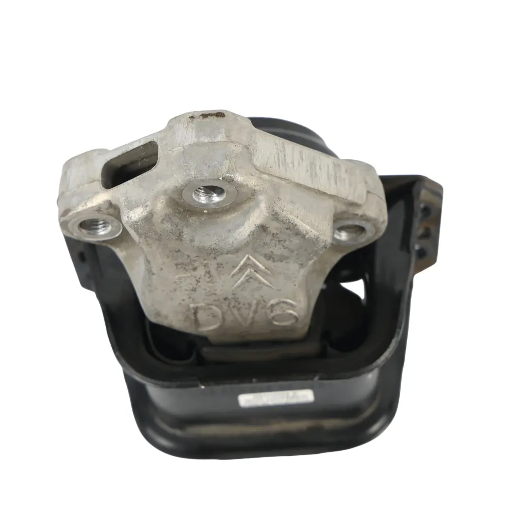 Mount Bracket 1.6 HDi Diesel to Citroën C4 Grand Picasso Engine with Part number 9636583980 Citroën C4 Grand Picasso Engine Mount Bracket 1.6 HDi Diesel - SKU 9636583980 - Part number 9636583980