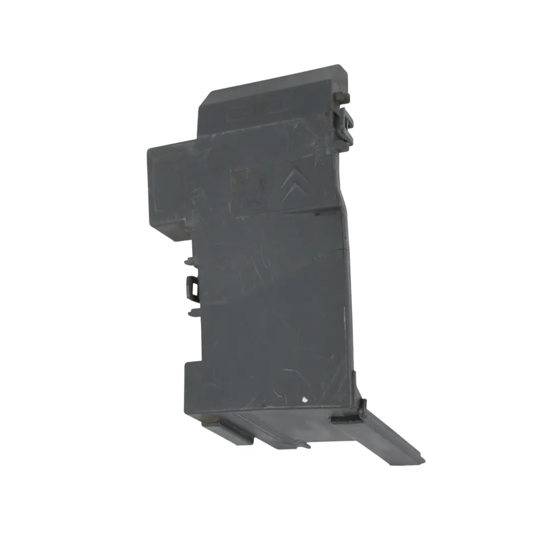 Fuse Box Cover Lid Under Bonnet 1.6 HDi to Citroën C4 Grand Picasso with Part number 9664944780 Citroën C4 Grand Picasso Fuse Box Cover Lid Under Bonnet 1.6 HDi - SKU 9664944780 - Part number 9664944780