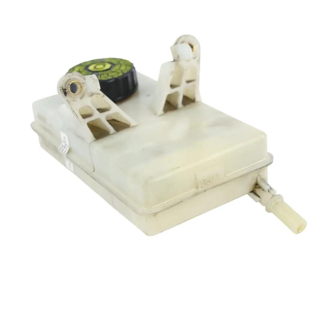 Brake Servo Fuild Tank Reservoir to Citroën C4 Grand Picasso with Part number 9680907780 Citroën C4 Grand Picasso Brake Servo Fuild Tank Reservoir - SKU 9680907780 - Part number 9680907780