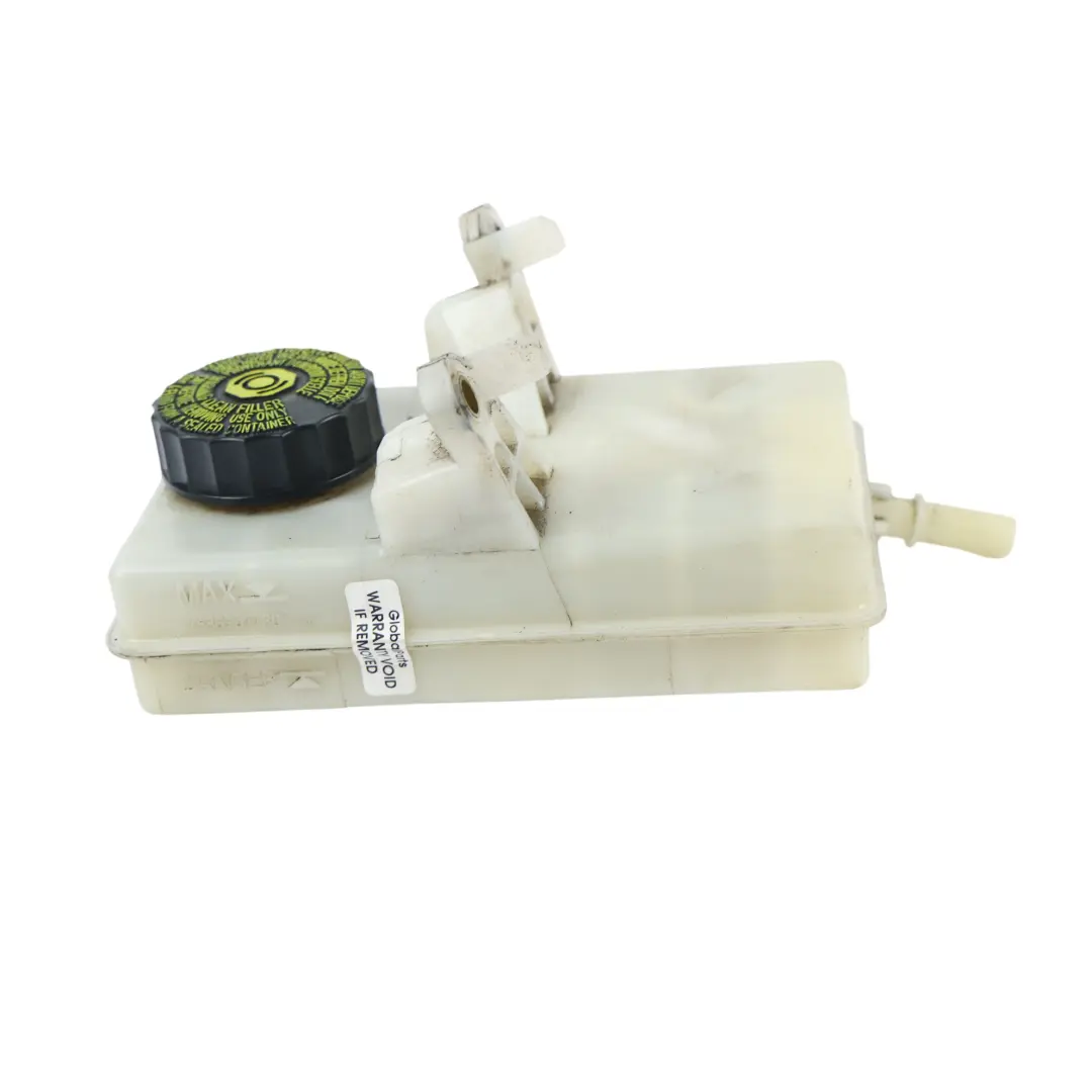 Brake Servo Fuild Tank Reservoir to Citroën C4 Grand Picasso with Part number 9680907780 Citroën C4 Grand Picasso Brake Servo Fuild Tank Reservoir - SKU 9680907780 - Part number 9680907780