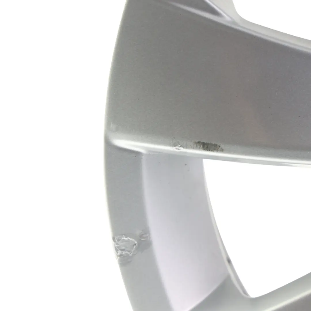 Citroen C4 Grand Picasso Jante Alliage Argent 16" 7J ET:26 pour à propos du numéro de pièce 9684969380 Citroen C4 Grand Picasso Jante Alliage Argent 16" 7J ET:26 - SKU 9684969380-1 - Numéro de pièce 9684969380