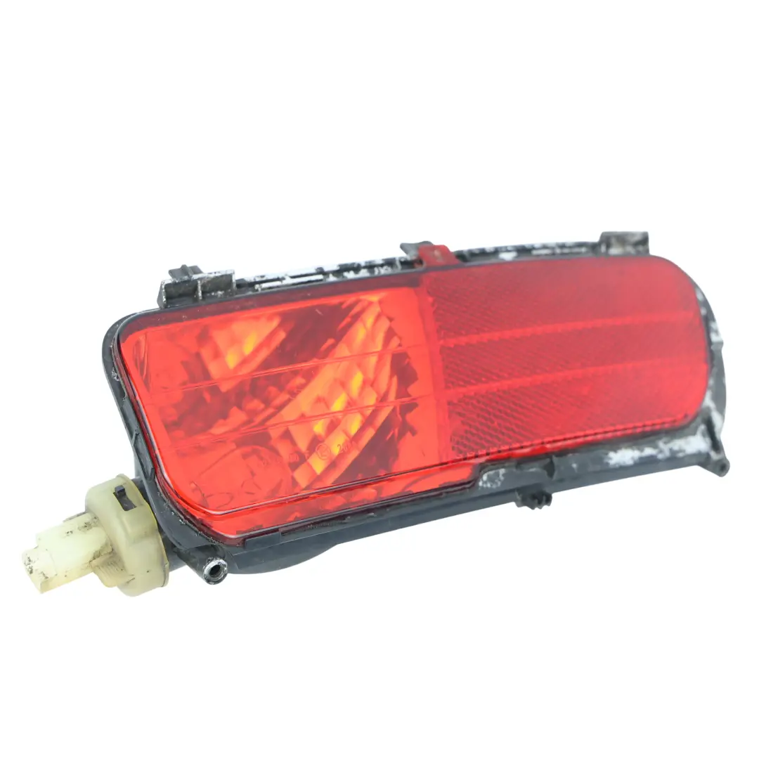 Bumper Fog Light Lamp Right O/S to Citroën C4 Grand Picasso Rear with Part number 9688387880 Citroën C4 Grand Picasso Rear Bumper Fog Light Lamp Right O/S - SKU 9688387880 - Part number 9688387880