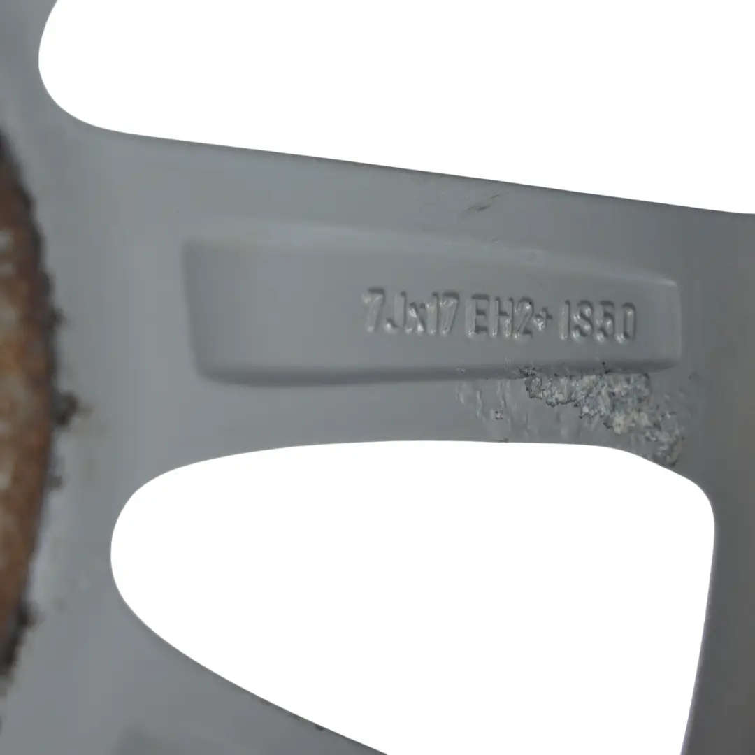 Jante en alliage 17" 7J ET:50 a rayons triangulaires 141 pour Mini R60 R61 à propos du numéro de pièce 9811730 Mini R60 R61 Jante en alliage 17" 7J ET:50 a rayons triangulaires 141 - SKU 9811730-1 - Numéro de pièce 9811730