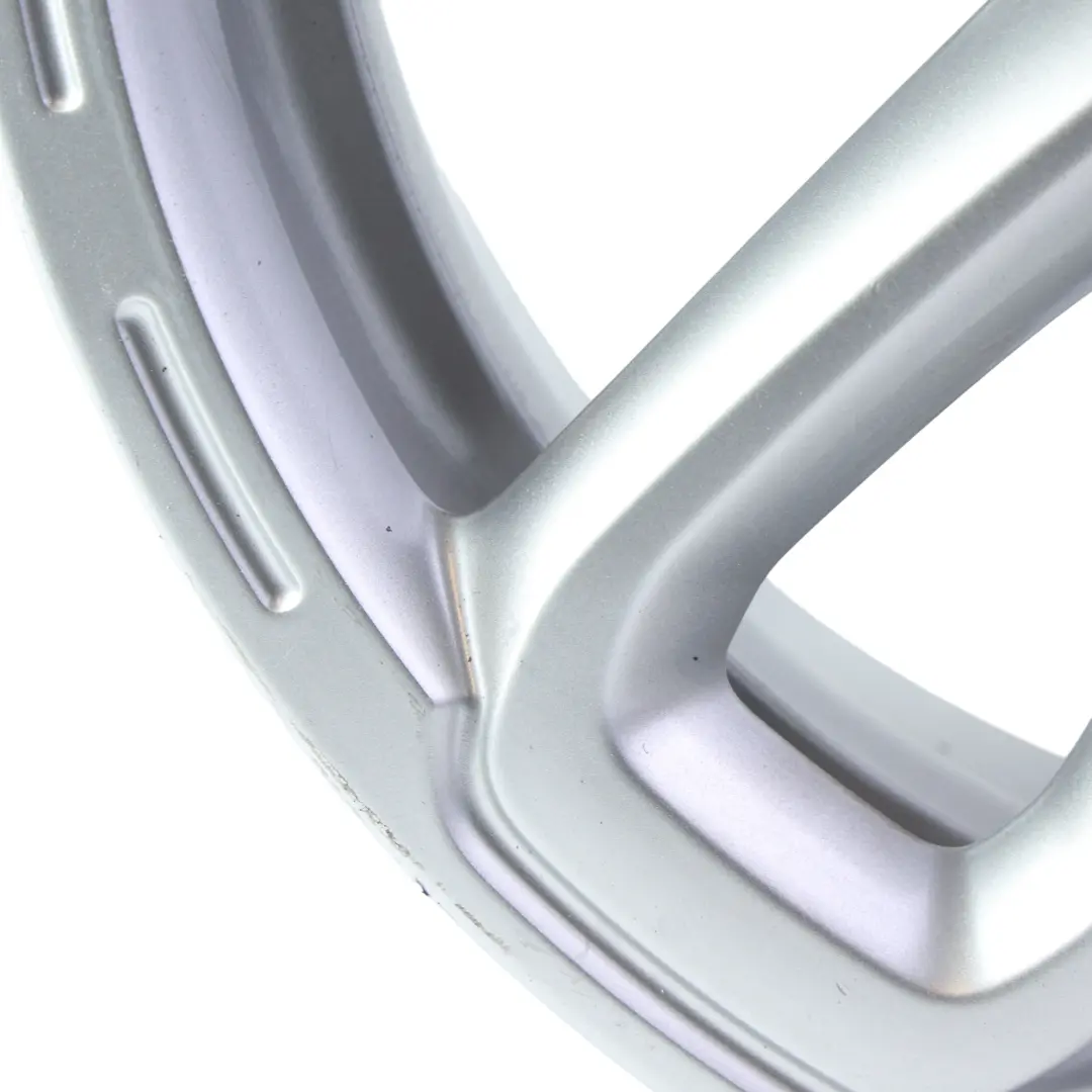 Silber Alufelge Alu Felge 17" 7J ET:50 5-Star Triangle Spoke 141 für Mini R60 R61 mit Teilenummer 9811730 Mini R60 R61 Silber Alufelge Alu Felge 17" 7J ET:50 5-Star Triangle Spoke 141 - SKU 9811730-1 - Teilenummer 9811730