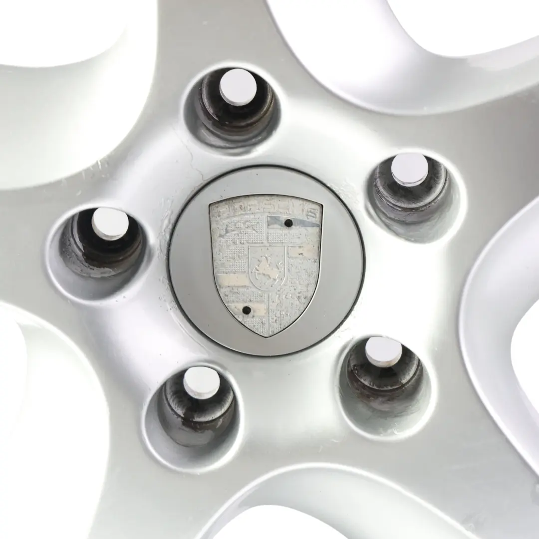 Jante Alliage Argent 20" 11J ET:63 Rayon Creux pour Porsche 911 996 à propos du numéro de pièce 99636214251 Porsche 911 996 Jante Alliage Argent 20" 11J ET:63 Rayon Creux - SKU 99636214251-2 - Numéro de pièce 99636214251