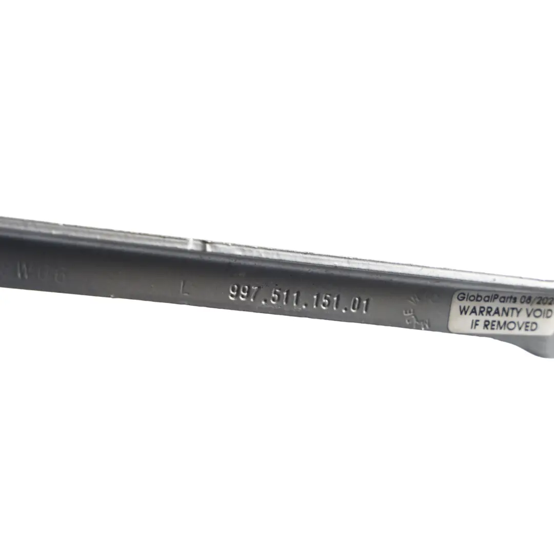987C Charnière Capot Gauche Argent Arctique 92T pour Porsche Cayman à propos du numéro de pièce 99751115101 Porsche Cayman 987C Charnière Capot Gauche Argent Arctique 92T - SKU 99751115101-ARS - Numéro de pièce 99751115101