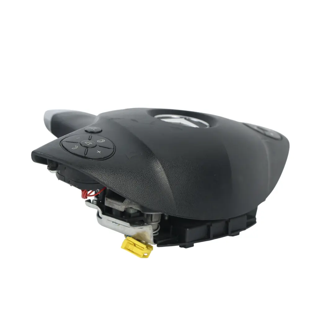 Mercedes C207 W212 Module D'Air De Volant Côté Conducteur Noir - SKU A0008605902 - Numéro de pièce A0008605902