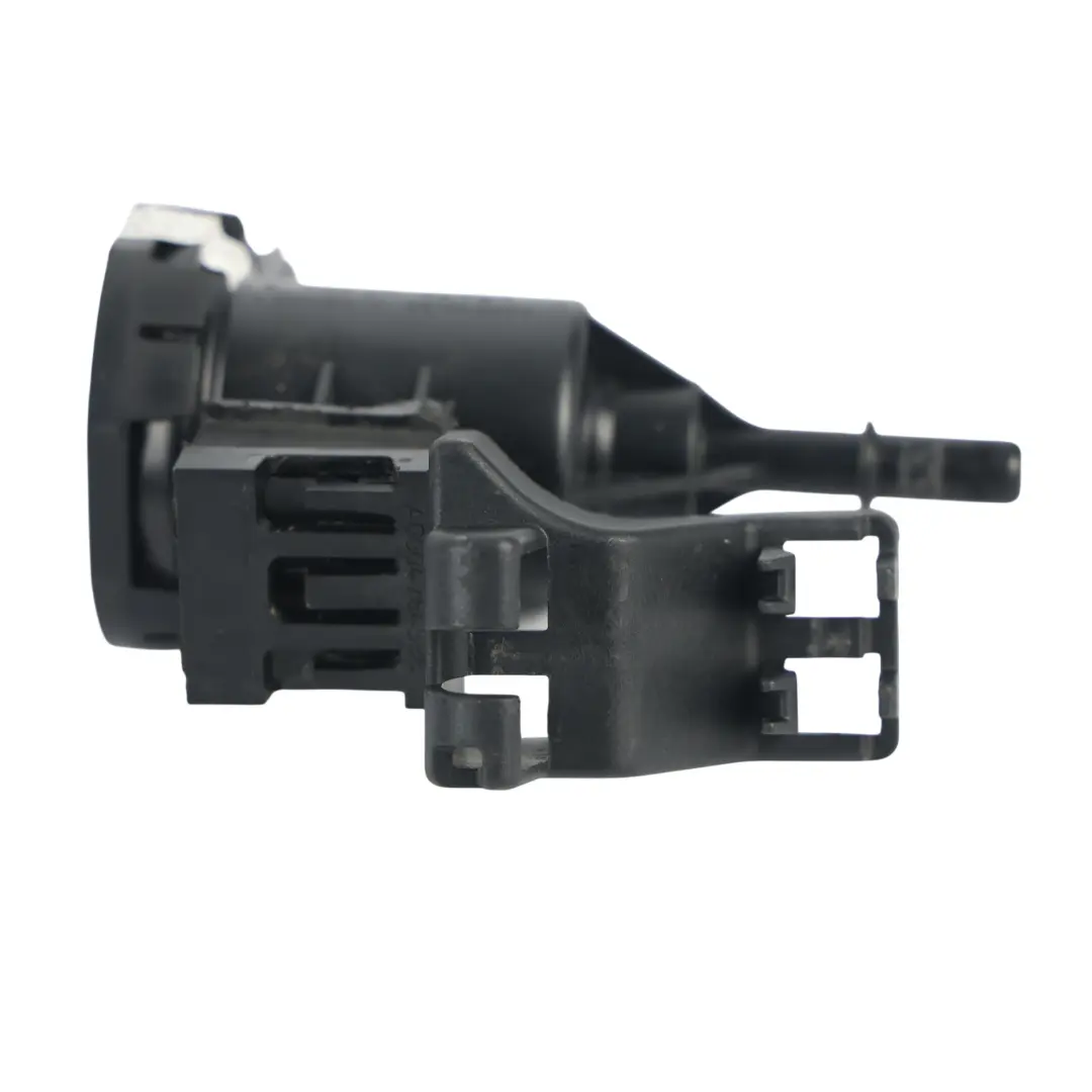 Válvula Solenoide de Vacío AMG para Mercedes W204 W212 con número de pieza A0014760532 Mercedes W204 W212 Válvula Solenoide de Vacío AMG - SKU A0014760532-3 - Número de pieza A0014760532