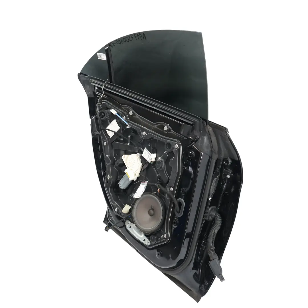 Tür Hinten Links Kosmos Cosmic Schwarz Metallic - 191 für Mercedes CLA C117 mit Teilenummer A1177300105 Mercedes CLA C117 Tür Hinten Links Kosmos Cosmic Schwarz Metallic - 191 - SKU A1177300105-KB - Teilenummer A1177300105