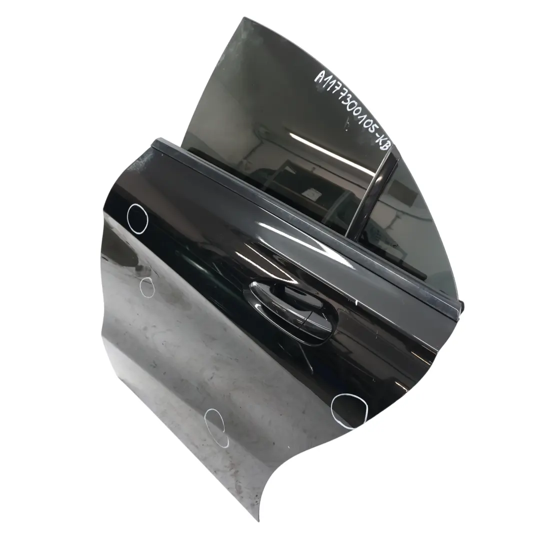Tür Hinten Links Kosmos Cosmic Schwarz Metallic - 191 für Mercedes CLA C117 mit Teilenummer A1177300105 Mercedes CLA C117 Tür Hinten Links Kosmos Cosmic Schwarz Metallic - 191 - SKU A1177300105-KB - Teilenummer A1177300105