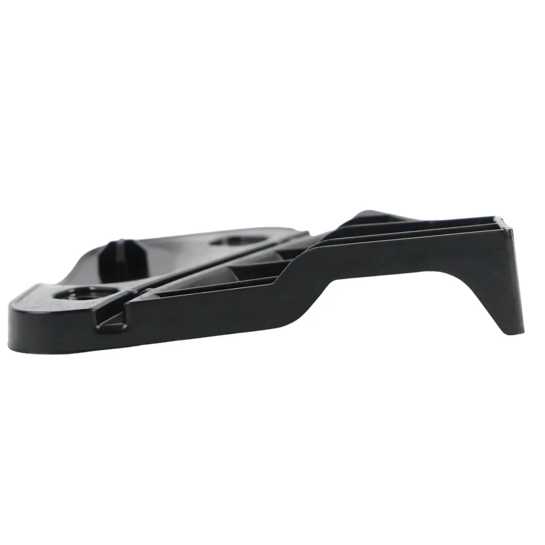 Uchwyt Zderzaka Tylny Prawy do Mercedes C117 CLA Sport o numerze A1178854000 Mercedes C117 CLA Sport Uchwyt Zderzaka Tylny Prawy - SKU A1178854000 - Numer Części A1178854000