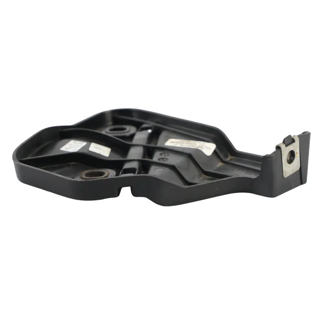 Mercedes C117 CLA Soporte Parachoques Trasero Derecho - SKU A1178854000 - Número de pieza A1178854000