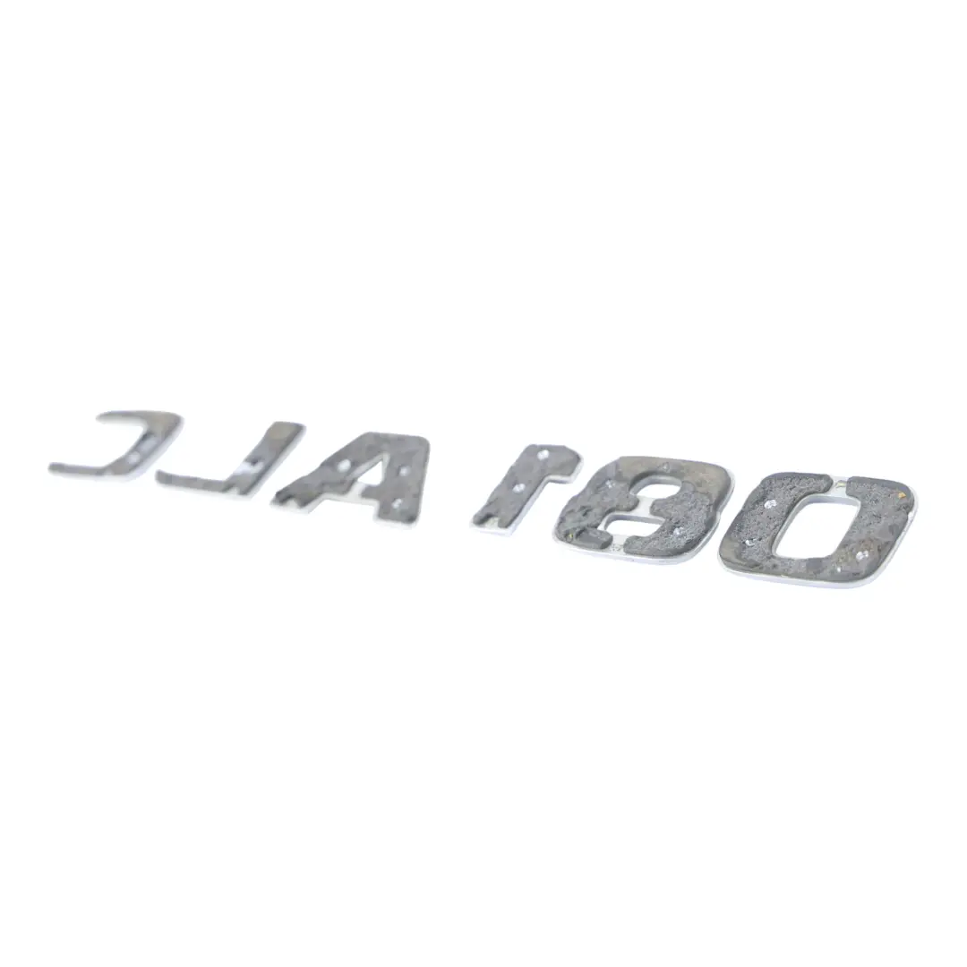 Emblemat Napis Klapa Tylna do Mercedes C118 CLA 180 o numerze A1188171200 Mercedes C118 CLA 180 Emblemat Napis Klapa Tylna - SKU A1188171200 - Numer Części A1188171200