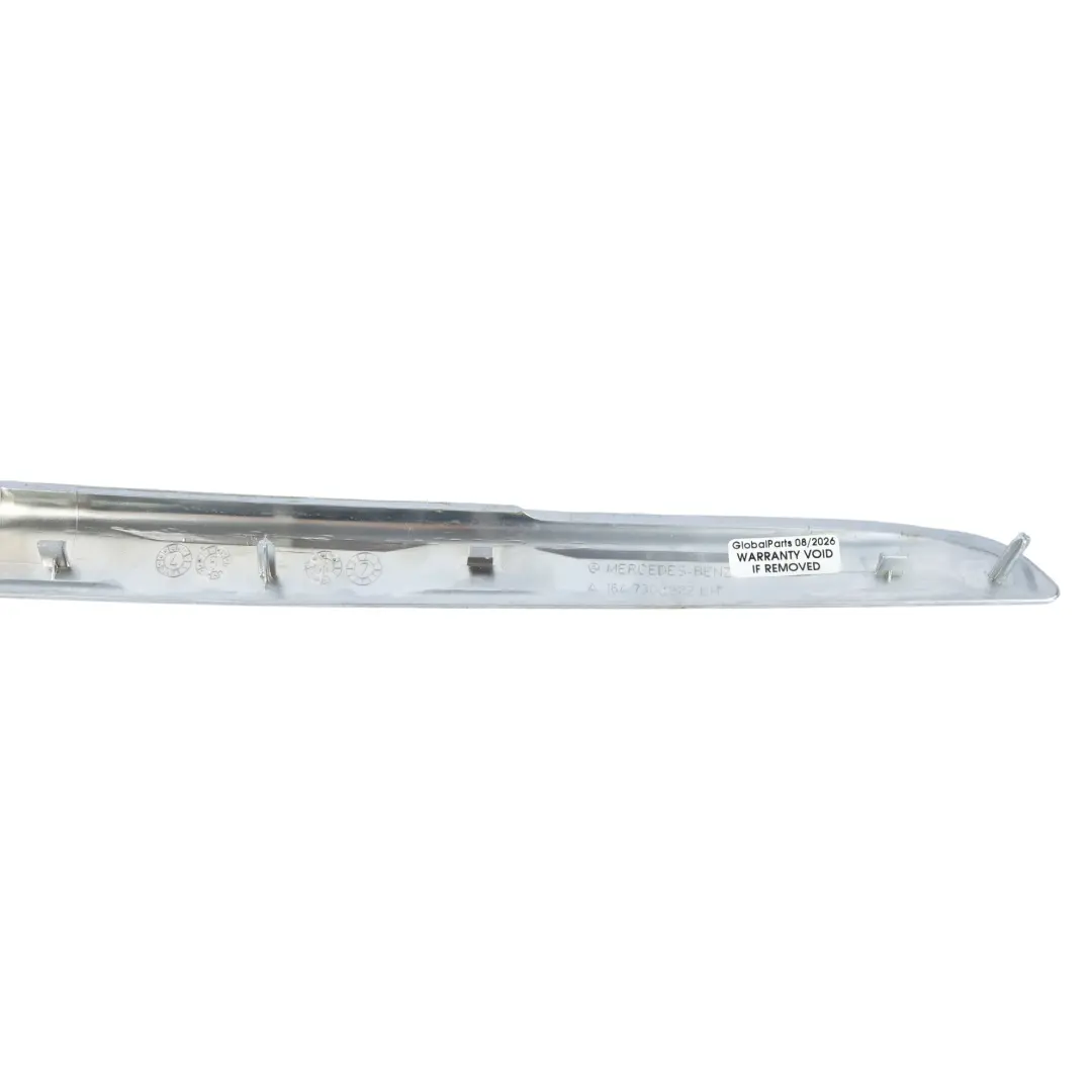 Mercedes X164 Moldura Decorativa Puerta Trasera Izquierda Plata - SKU A1647302322 - Número de pieza A1647302322