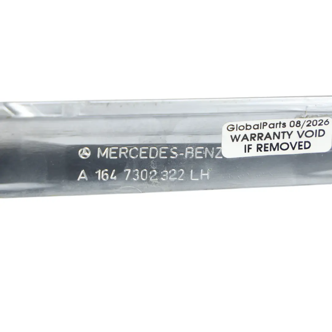 Mercedes X164 Moldura Decorativa Puerta Trasera Izquierda Plata - SKU A1647302322 - Número de pieza A1647302322