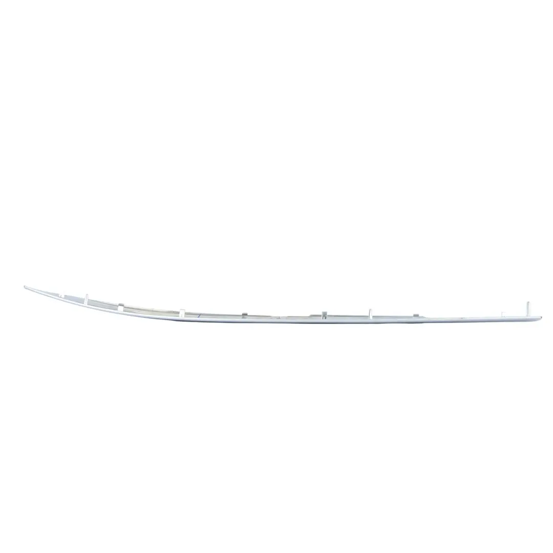 Moldura Decorativa Puerta Trasera Izquierda Plata para Mercedes X164 con número de pieza A1647302322 Mercedes X164 Moldura Decorativa Puerta Trasera Izquierda Plata - SKU A1647302322 - Número de pieza A1647302322