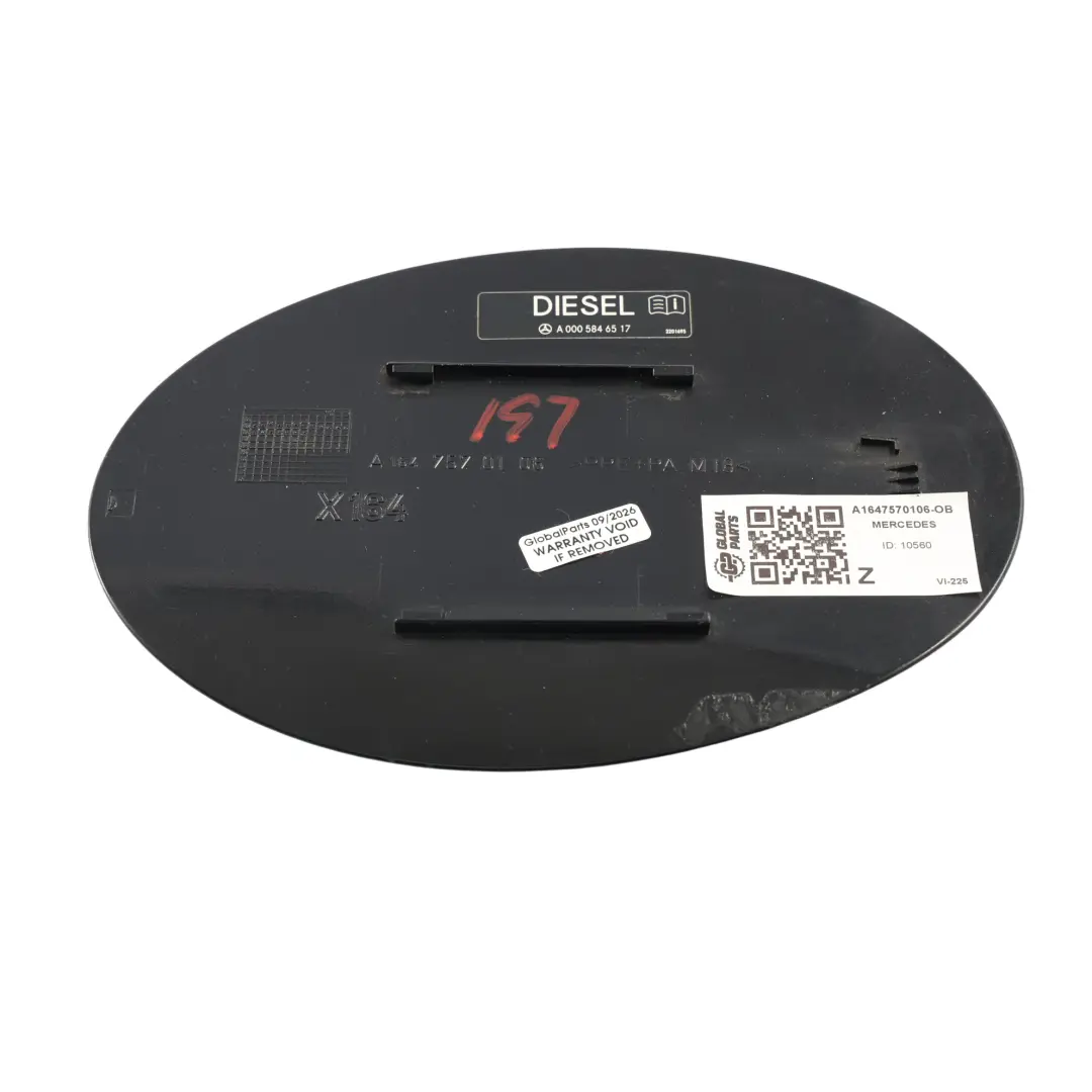 Mercedes X164 Kraftstoff Tankdeckel Klappe Abdeckung Obsidianschwarz - SKU A1647570106-OB - Teilenummer A1647570106