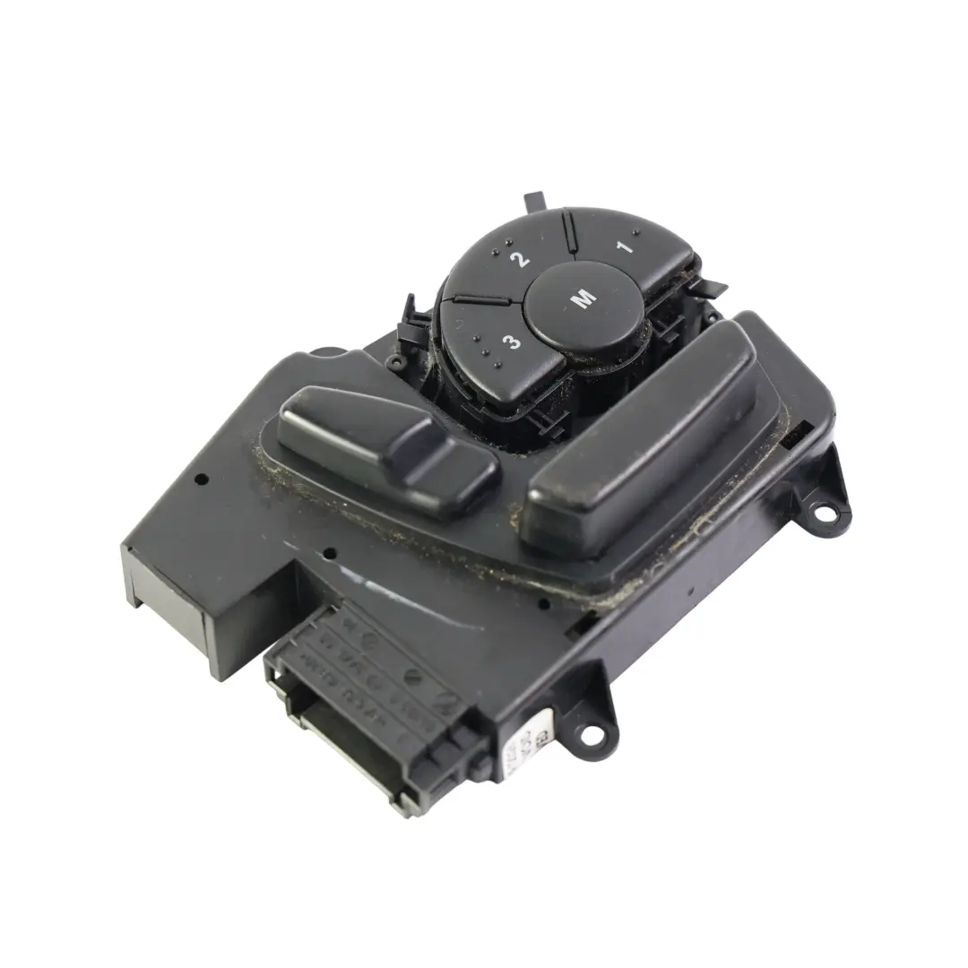 Panneau de Commutateur Droit Siège Avant Réglable pour Mercedes ML W164 à propos du numéro de pièce A1648704410 Mercedes ML W164 Panneau de Commutateur Droit Siège Avant Réglable - SKU A1648704410 - Numéro de pièce A1648704410