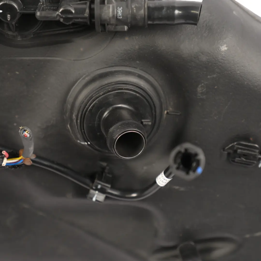 Mercedes W166 Fuel Tank AdBlue Pump ML250 BlueTEC 2.1 Diesel 651960 - SKU A1664705501-1 - Part number A1664705501