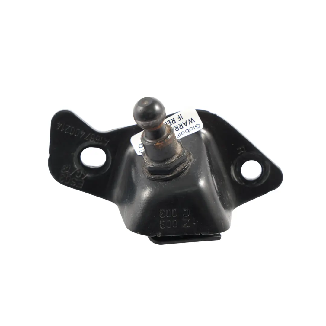 Supporto Staffa Ammortizzatore Gas Portellone Destro per Mercedes W166 con numero di parte A1667400214 Mercedes W166 Supporto Staffa Ammortizzatore Gas Portellone Destro - SKU A1667400214 - Numero di parte A1667400214
