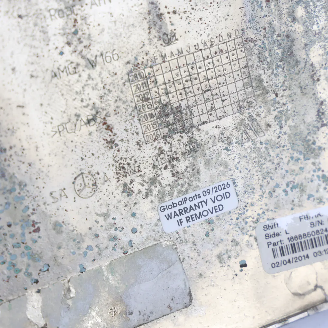 Mercedes W166 Panel Cubierta Gancho Remolque Parachoques Trasero - SKU A1668850824 - Número de pieza A1668850824