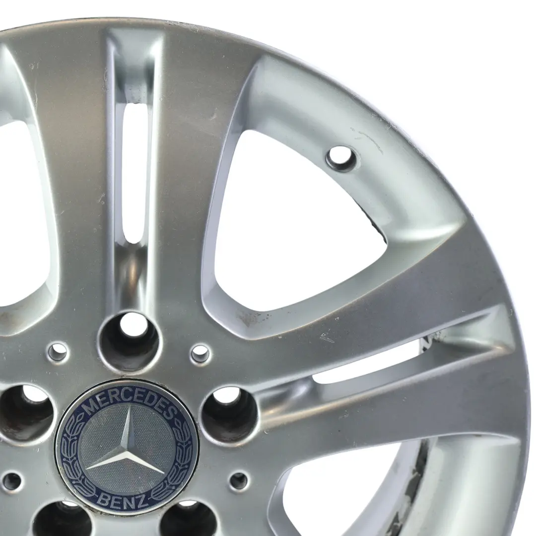 Llanta de aleación plateada Mercedes W245 16" ET:46 6J para con número de pieza A1694010202 Llanta de aleación plateada Mercedes W245 16" ET:46 6J - SKU A1694010202-1 - Número de pieza A1694010202