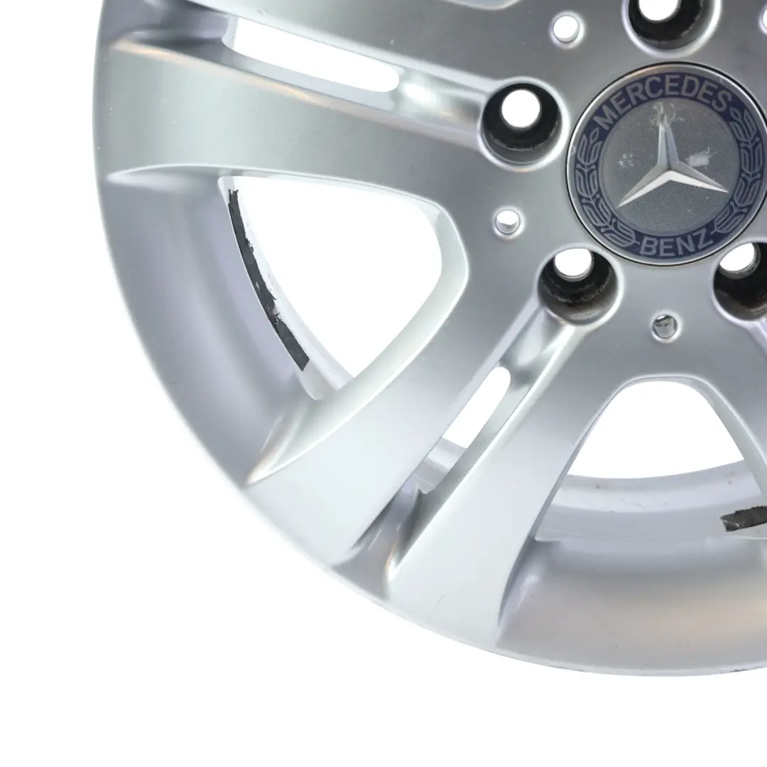 Silberne Leichtmetall felge 16" ET:46 6J für Mercedes W245 mit Teilenummer A1694010202 Mercedes W245 Silberne Leichtmetall felge 16" ET:46 6J - SKU A1694010202-2 - Teilenummer A1694010202