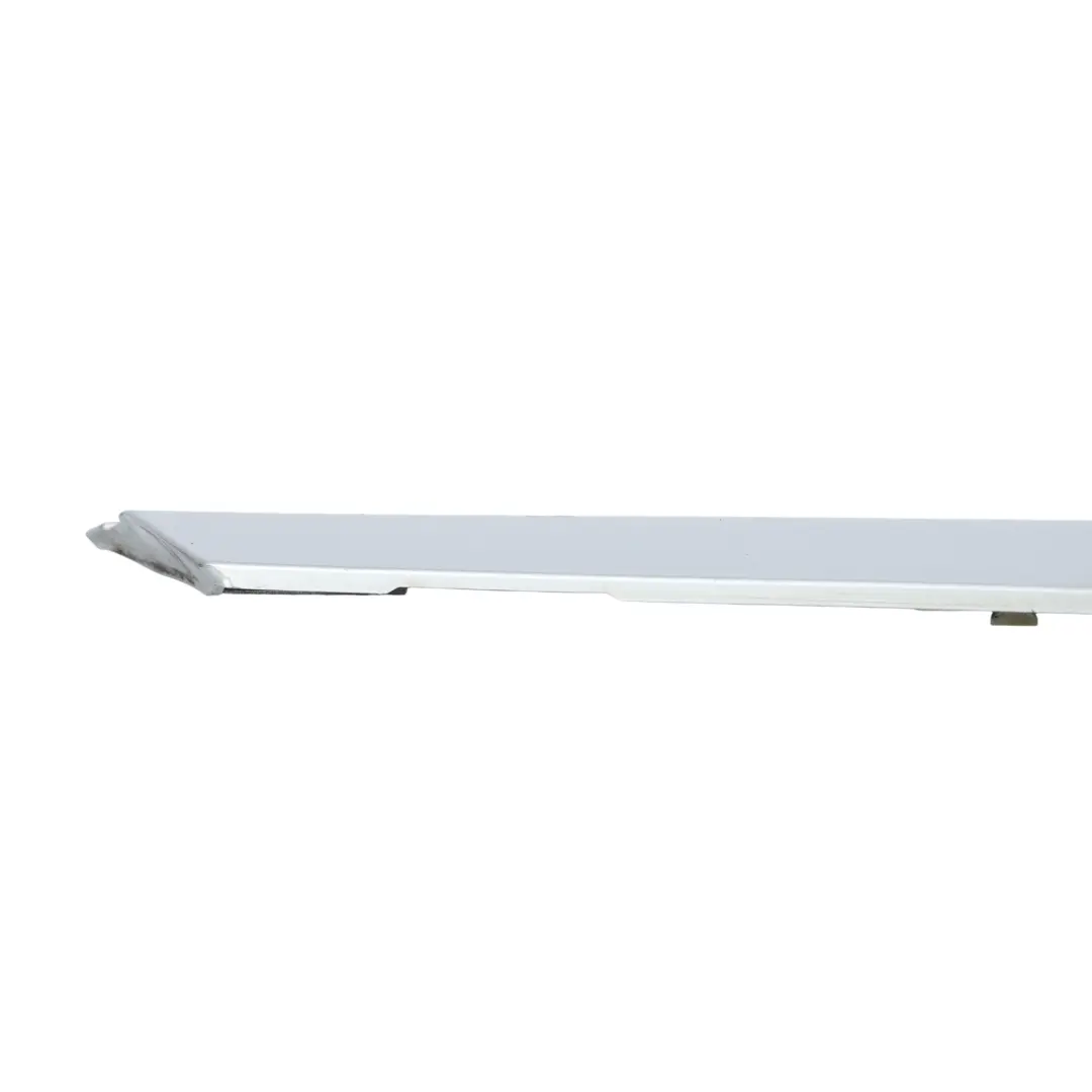 Moldura Puerta Trasera Derecha Plata Polar 761 para Mercedes W245 con número de pieza A1696983862 Mercedes W245 Moldura Puerta Trasera Derecha Plata Polar 761 - SKU A1696983862-PLS - Número de pieza A1696983862