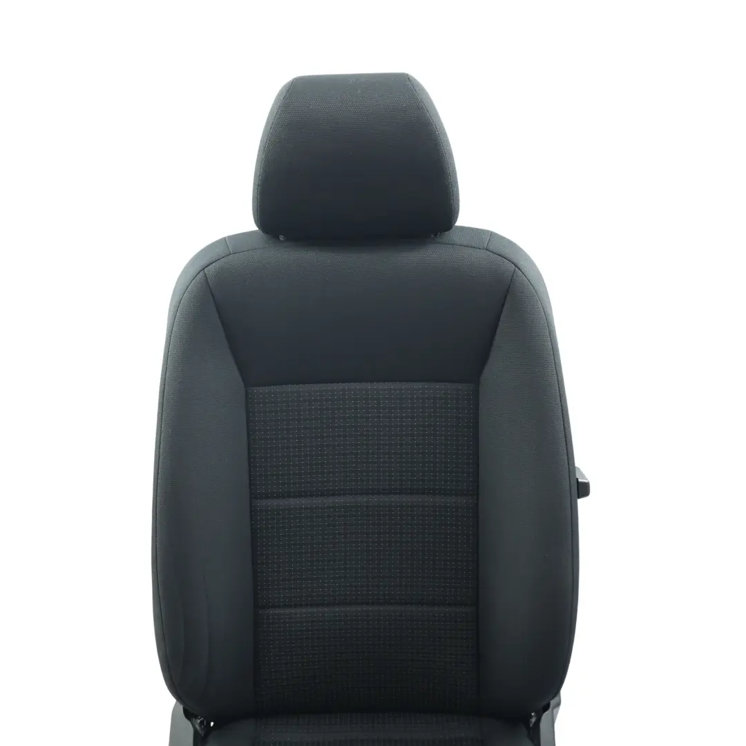 Vordersitz Stoff Schwarz Anthrazit Rechts für Mercedes W245 mit Teilenummer A1699101247 Mercedes W245 Vordersitz Stoff Schwarz Anthrazit Rechts - SKU A1699101247-6 - Teilenummer A1699101247