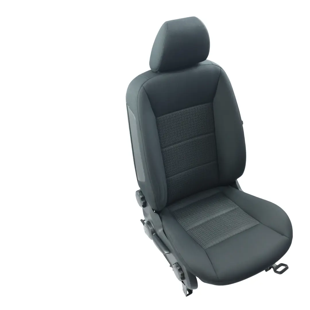 Mercedes W245 Vordersitz Stoff Schwarz Anthrazit Rechts - SKU A1699101247-6 - Teilenummer A1699101247