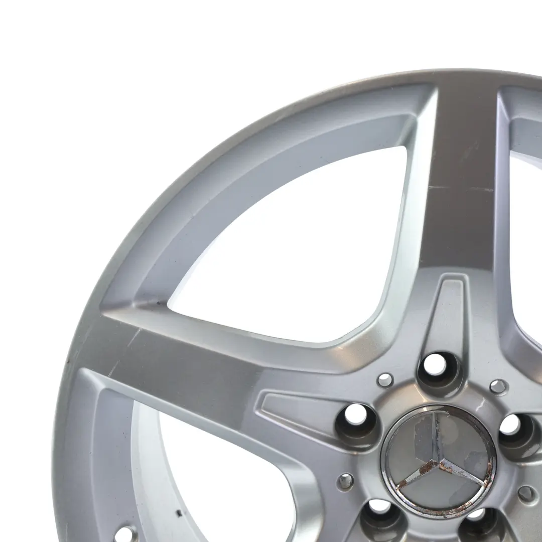 Silber Leichtmetallfelge 18" ET:36 8,5J 5 Speichen für Mercedes R172 mit Teilenummer A1724012702 Mercedes R172 Silber Leichtmetallfelge 18" ET:36 8,5J 5 Speichen - SKU A1724012702-2 - Teilenummer A1724012702