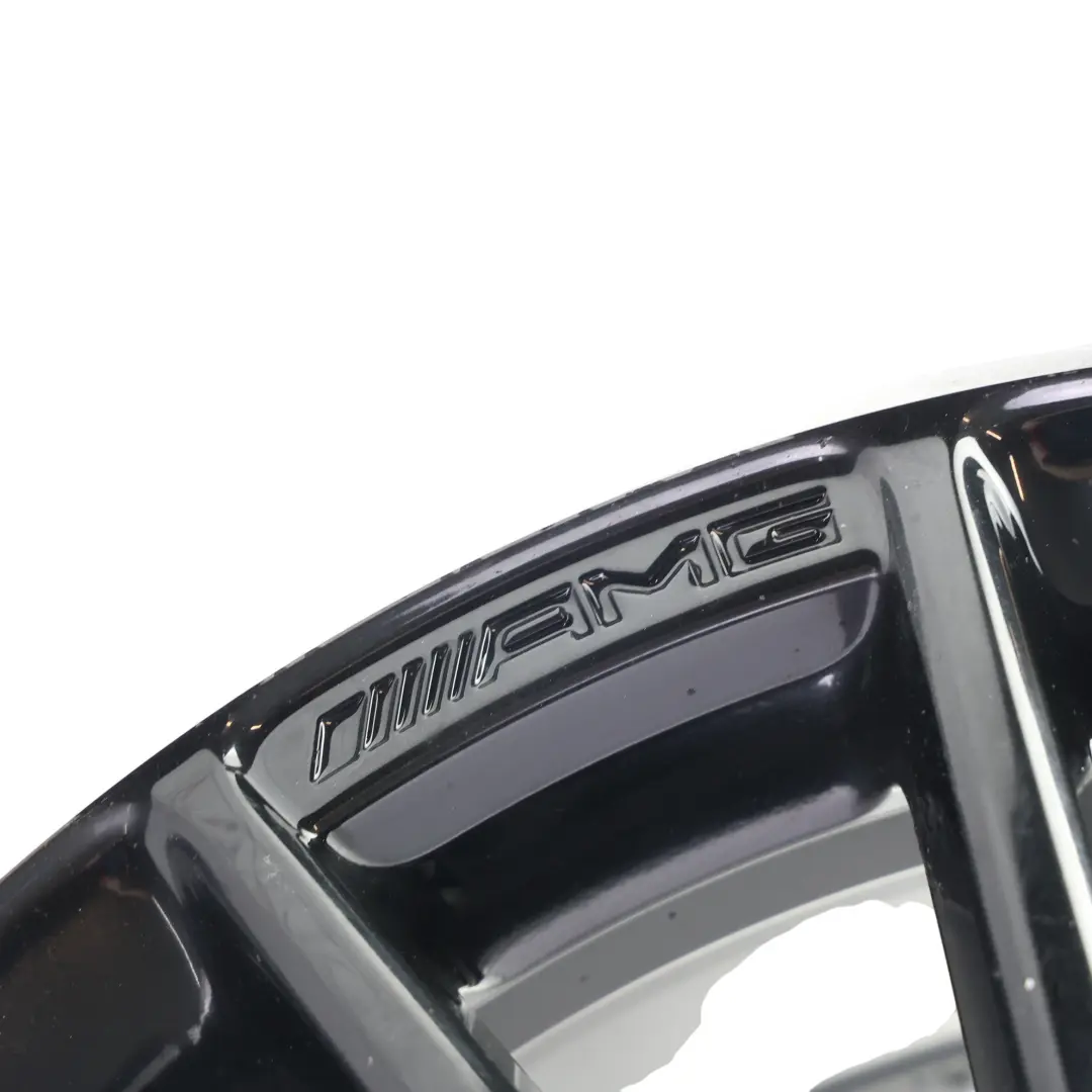 Felga Aluminiowa AMG 18" 8J do Mercedes W204 o numerze A1764010200 Mercedes W204 Felga Aluminiowa AMG 18" 8J - SKU A1764010200-1 - Numer Części A1764010200