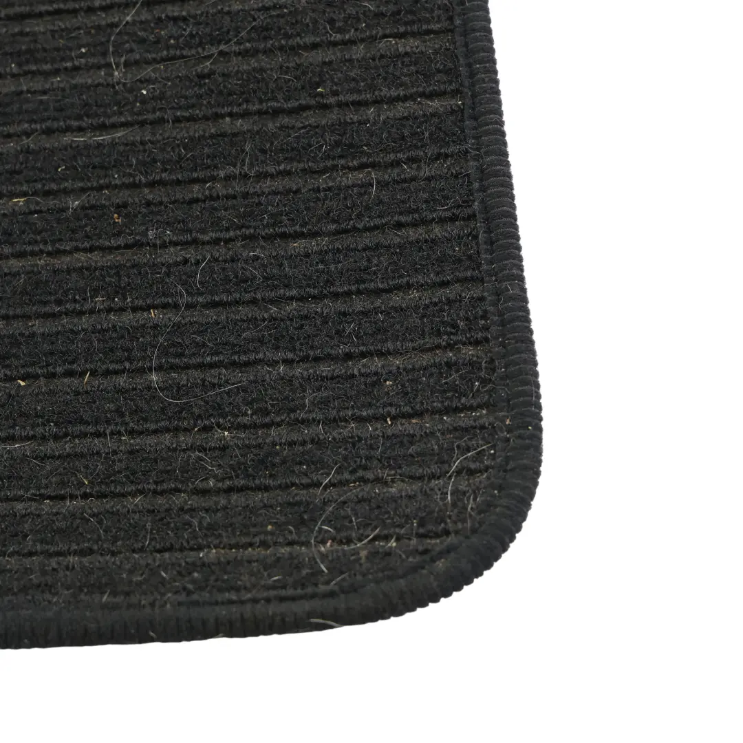 Mercedes W176 Bodenteppich Verkleidung Hinten Links - SKU A1766803800 - Teilenummer A1766803800