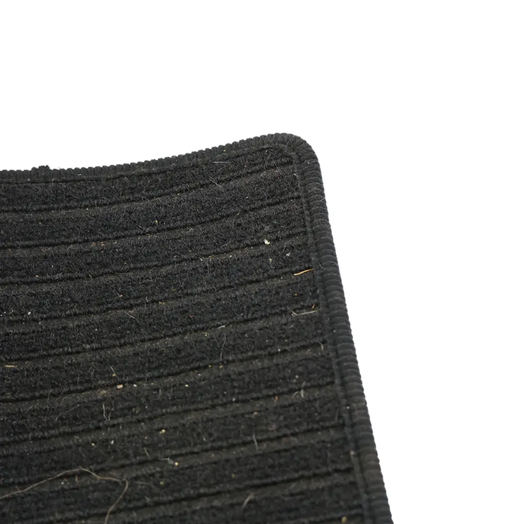 Mercedes W176 Moquette de Sol Arrière Gauche - SKU A1766803800 - Numéro de pièce A1766803800