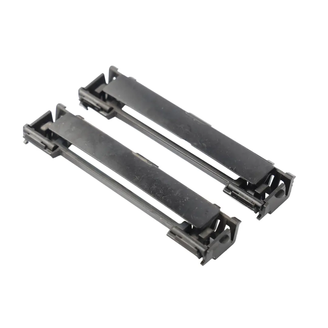 Listwa Dachowa Uchwyt Mocowanie Zestaw X2 do Mercedes W176 o numerze A1766900882 Mercedes W176 Listwa Dachowa Uchwyt Mocowanie Zestaw X2 - SKU A1766900882-1 - Numer Części A1766900882