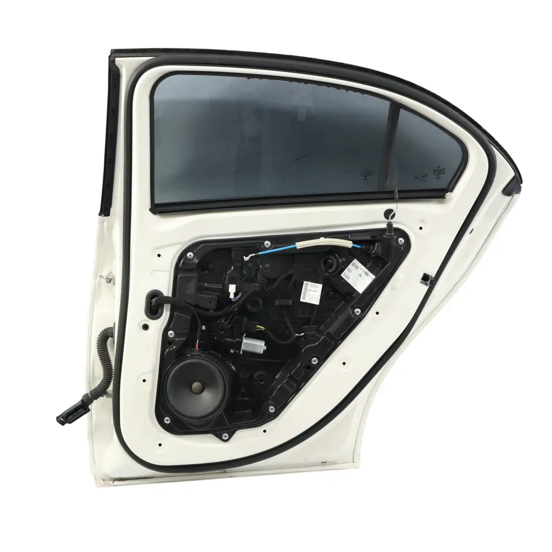 Mercedes W176 Porte Arrière Droite Blanc Calcite - 650 - SKU A1767300205-CW2 - Numéro de pièce A1767300205