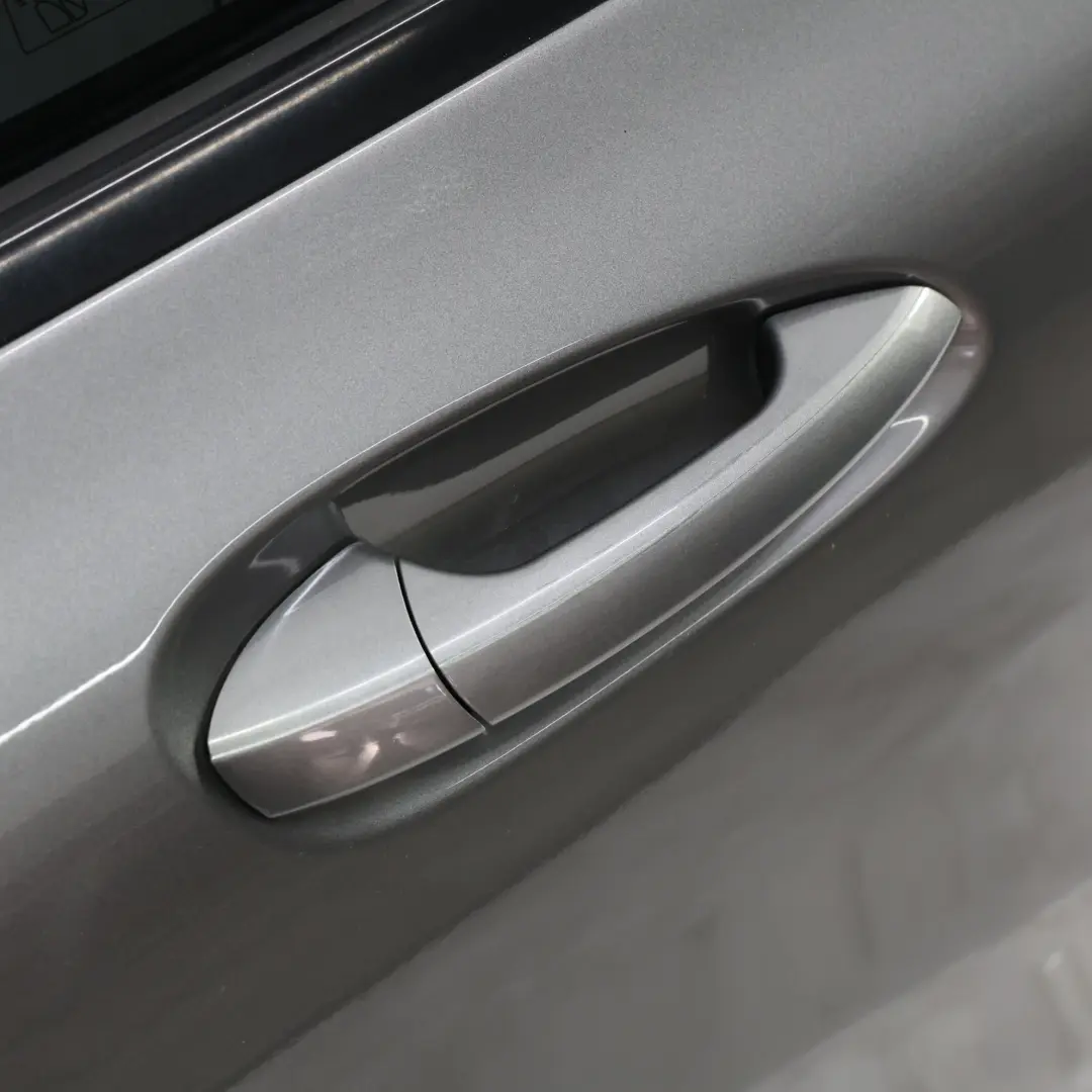 Mercedes W176 Portiera Posteriore Destra Grigio Montagna Metallizzato 787 - SKU A1767300205-MG - Numero di parte A1767300205