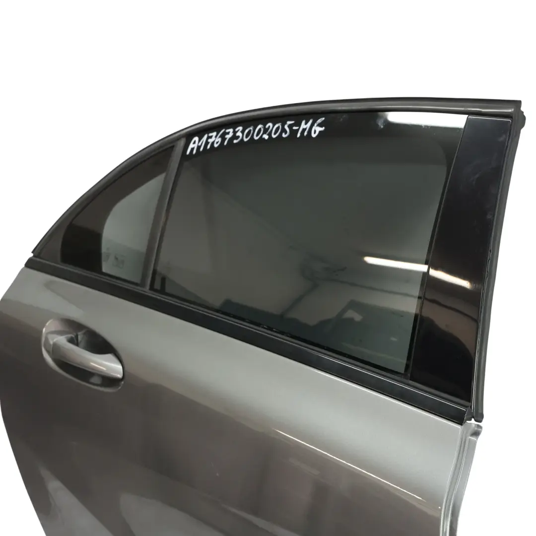 Mercedes W176 Portiera Posteriore Destra Grigio Montagna Metallizzato 787 - SKU A1767300205-MG - Numero di parte A1767300205