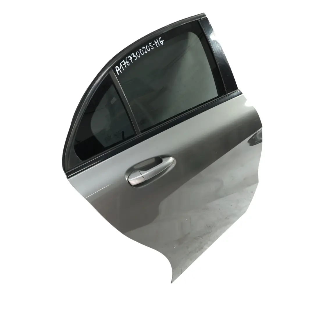 Portiera Posteriore Destra Grigio Montagna Metallizzato 787 per Mercedes W176 con numero di parte A1767300205 Mercedes W176 Portiera Posteriore Destra Grigio Montagna Metallizzato 787 - SKU A1767300205-MG - Numero di parte A1767300205