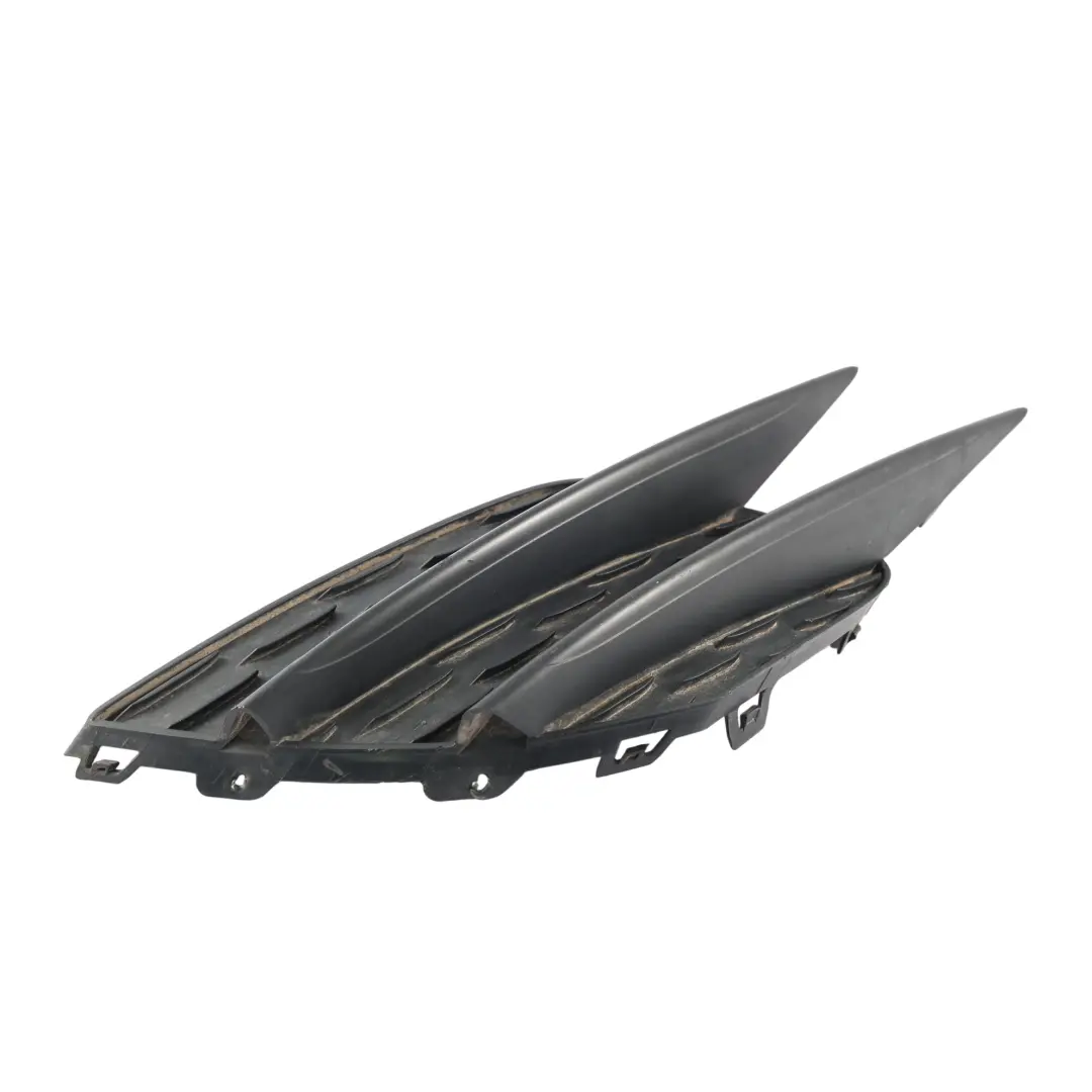 Mercedes W177 Rejilla Parachoques Delantera Izquierda - SKU A1778858300 - Número de pieza A1778858300