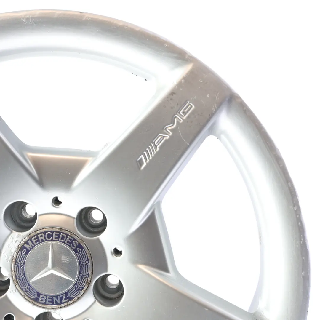 Felge Alu Hinten Silber 17" 8,5J ET:34 5-Speiche für Mercedes W203 mit Teilenummer A2034014602 Mercedes W203 Felge Alu Hinten Silber 17" 8,5J ET:34 5-Speiche - SKU A2034014602-1 - Teilenummer A2034014602
