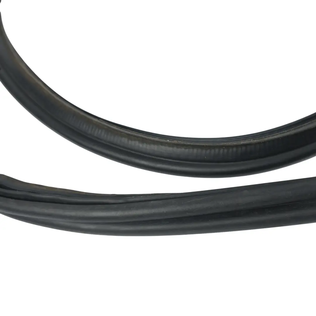 Mercedes W203 CL203 Guarnizione Gomma Bagagliaio Portellone - SKU A2037400278 - Numero di parte A2037400278
