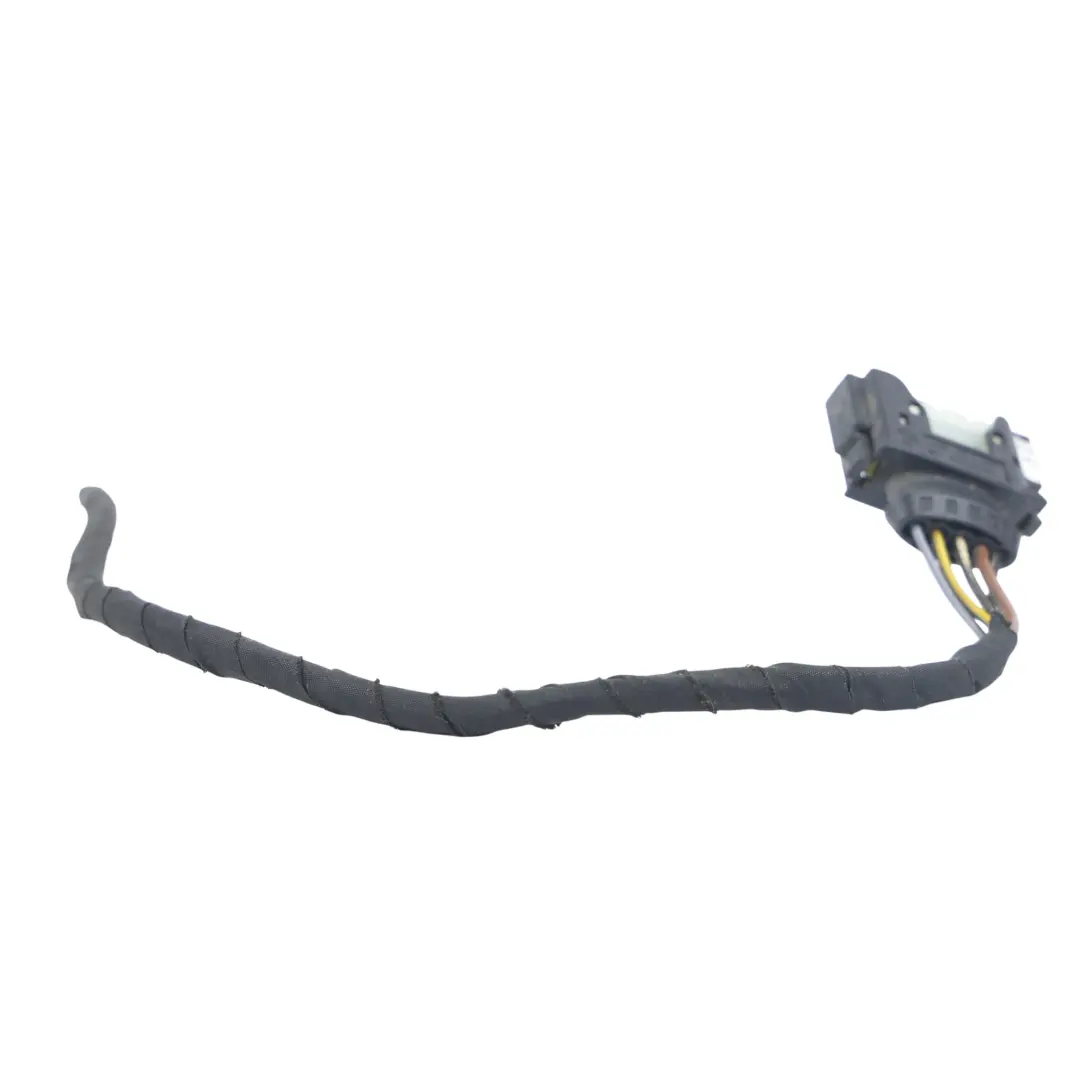 Presa Connettore Cavo Faro Sinistro per Mercedes CL203 con numero di parte A2038200759 Mercedes CL203 Presa Connettore Cavo Faro Sinistro - SKU A2038200759-2 - Numero di parte A2038200759