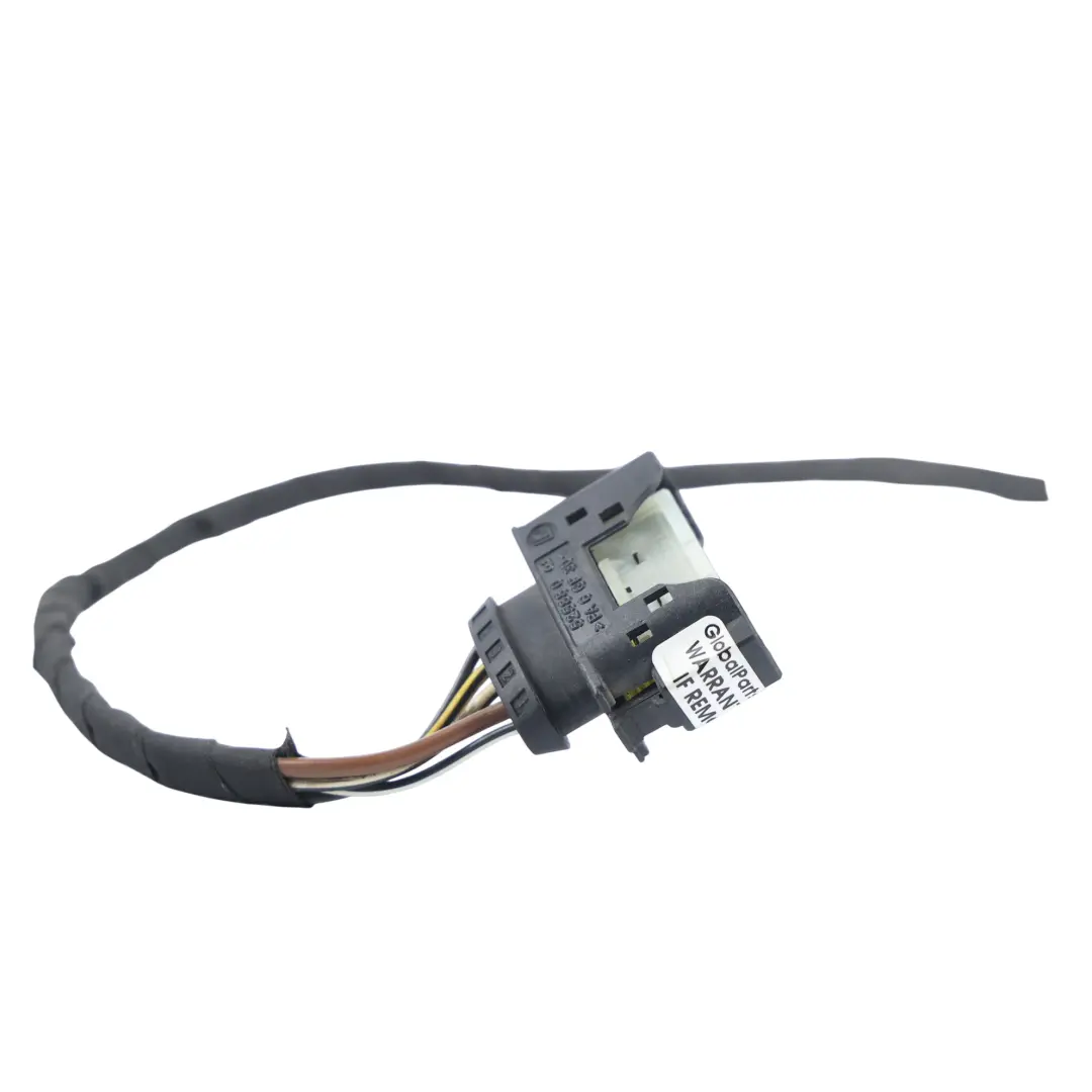 Presa Connettore Cavo Faro Sinistro per Mercedes CL203 con numero di parte A2038200759 Mercedes CL203 Presa Connettore Cavo Faro Sinistro - SKU A2038200759-2 - Numero di parte A2038200759