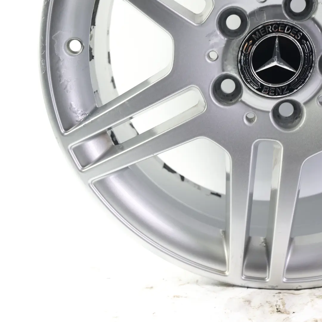 Felga Aluminiowa Srebrna AMG 17" 8,5J ET:58 do Mercedes W204 o numerze A2044014602 Mercedes W204 Felga Aluminiowa Srebrna AMG 17" 8,5J ET:58 - SKU A2044014602-4 - Numer Części A2044014602
