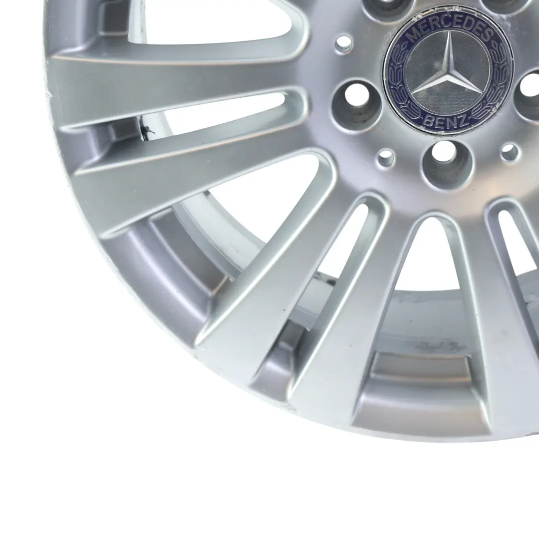 Cerchio Ruota Lega Argento 17" 7,5J ET:47 per Mercedes W204 con numero di parte A2044017402 Mercedes W204 Cerchio Ruota Lega Argento 17" 7,5J ET:47 - SKU A2044017402-2 - Numero di parte A2044017402