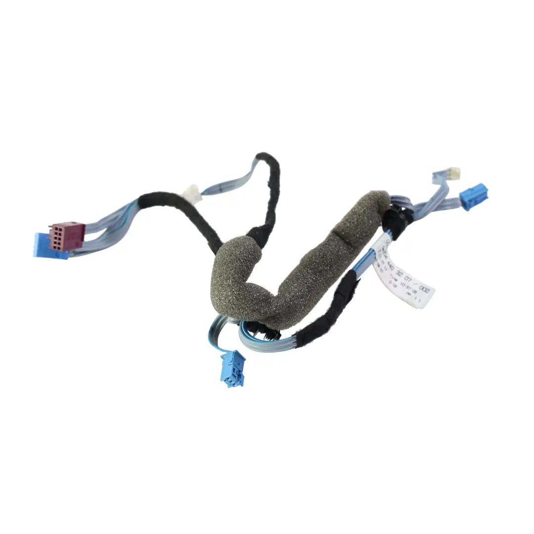 Cableado Arnés Cables Puerta Delantero Derecho para Mercedes W204 con número de pieza A2044403207 Mercedes W204 Cableado Arnés Cables Puerta Delantero Derecho - SKU RHD-A2044403207 - Número de pieza A2044403207