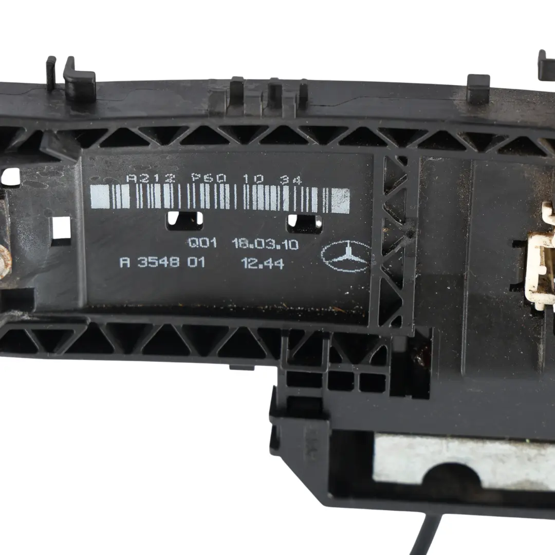 Mercedes W212 Mecanismo Cerradura Puerta Trasera Izquierda - SKU A2047302135-2 - Número de pieza A2047302135