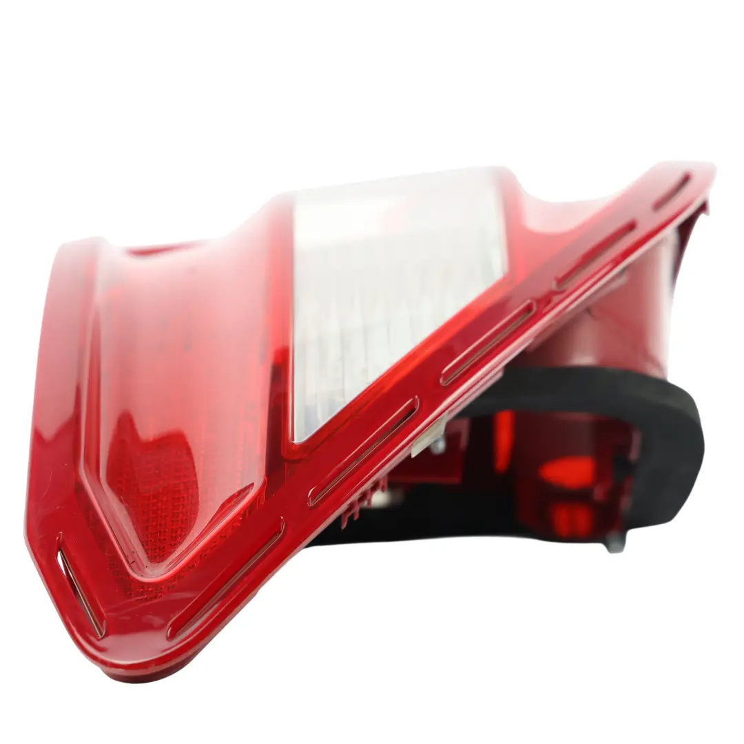 Mercedes W204 Rücklicht Links Seitenverkleidung - SKU A2048200164-3 - Teilenummer A2048200164