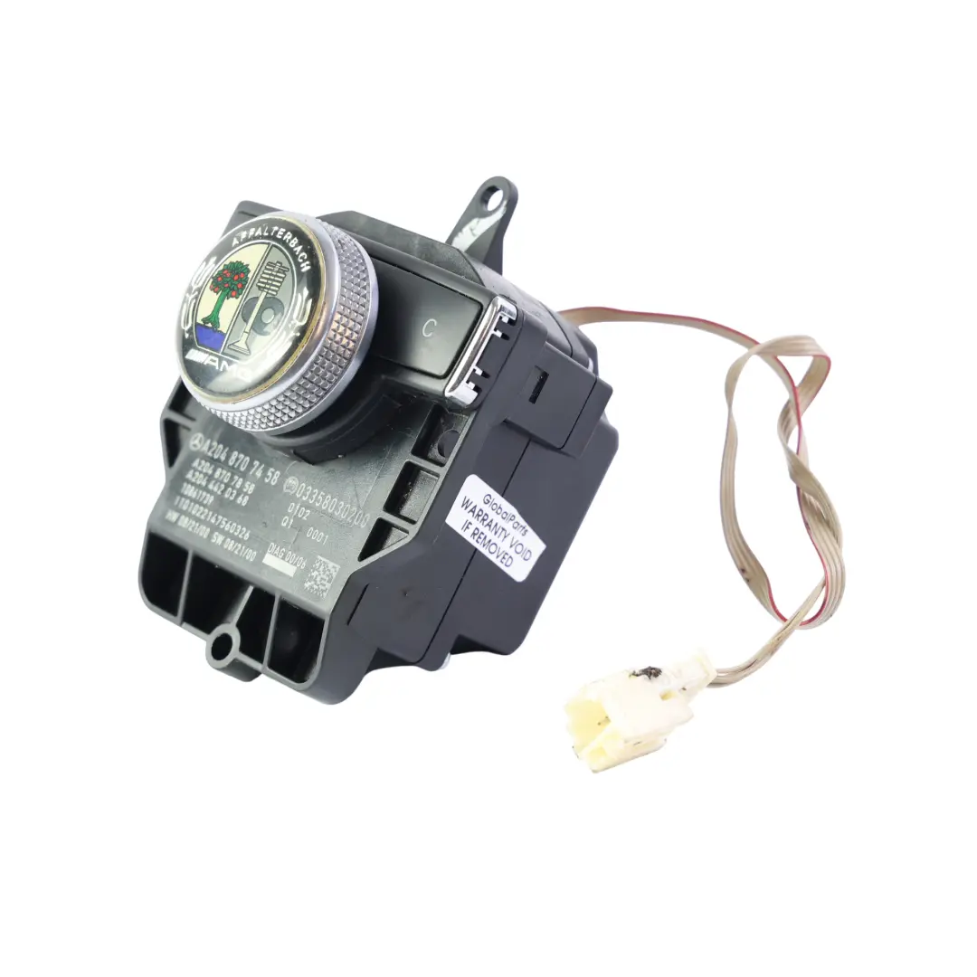 Navigations Schalter Bedienfeld Taste für Mercedes W204 mit Teilenummer A2048707458 Mercedes W204 Navigations Schalter Bedienfeld Taste - SKU A2048707458-2 - Teilenummer A2048707458